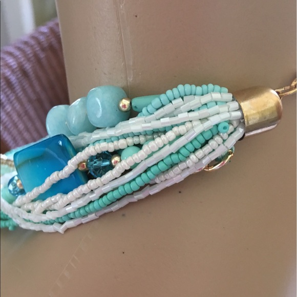 - Gorgeous - Picture 2 of 5